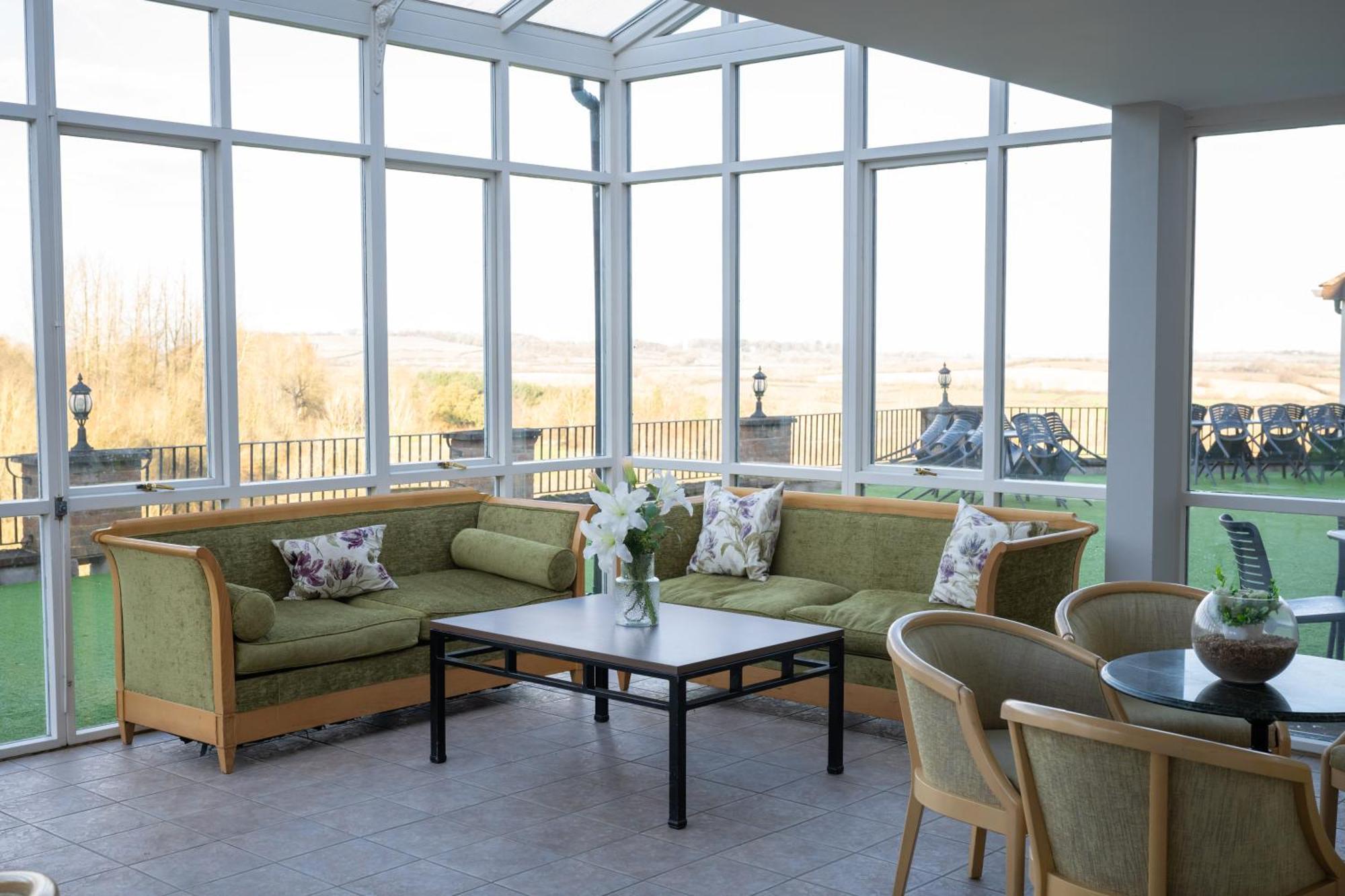 Hellidon Lakes Hotel Дейвънтри Екстериор снимка