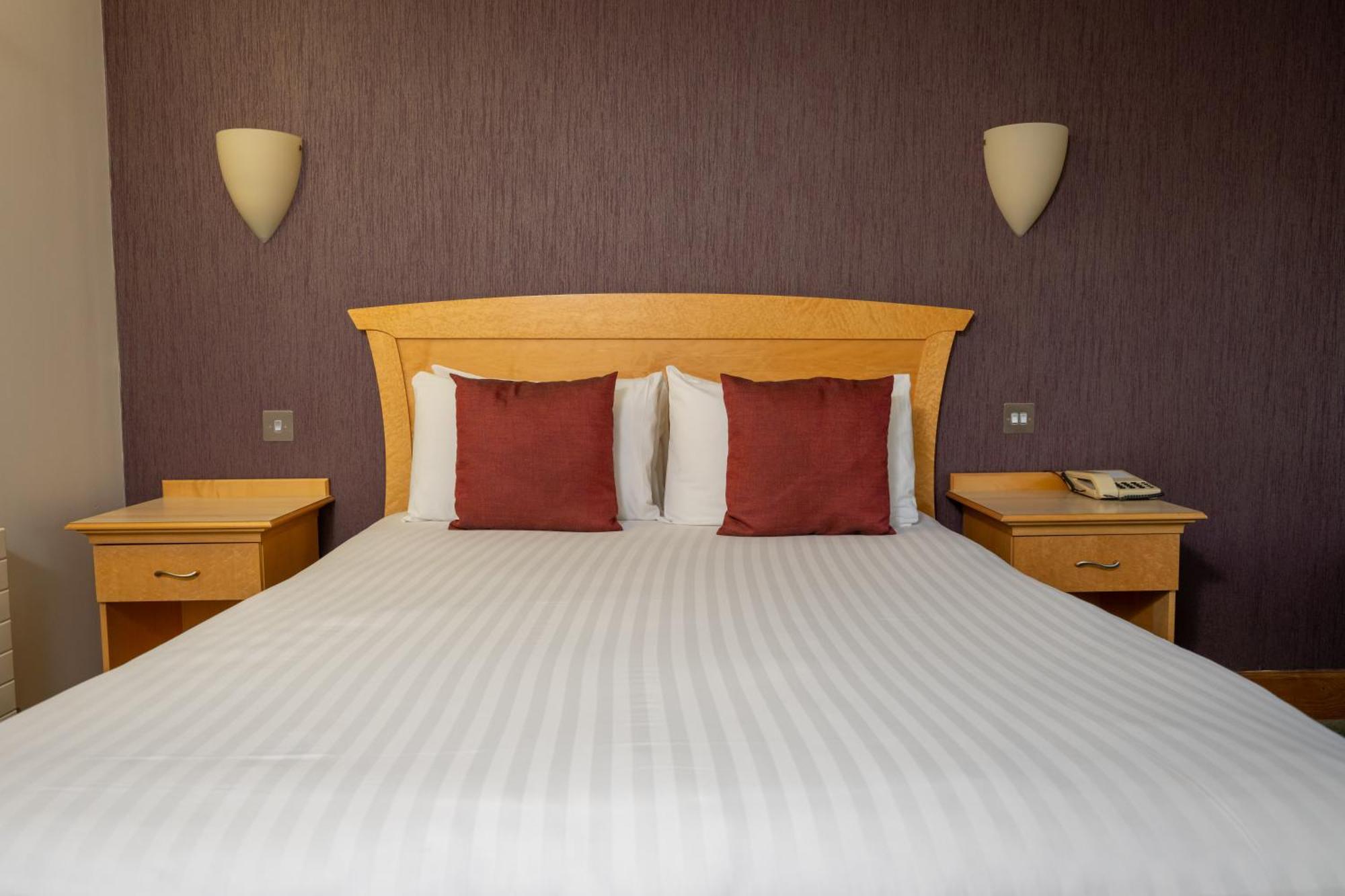 Hellidon Lakes Hotel Дейвънтри Екстериор снимка